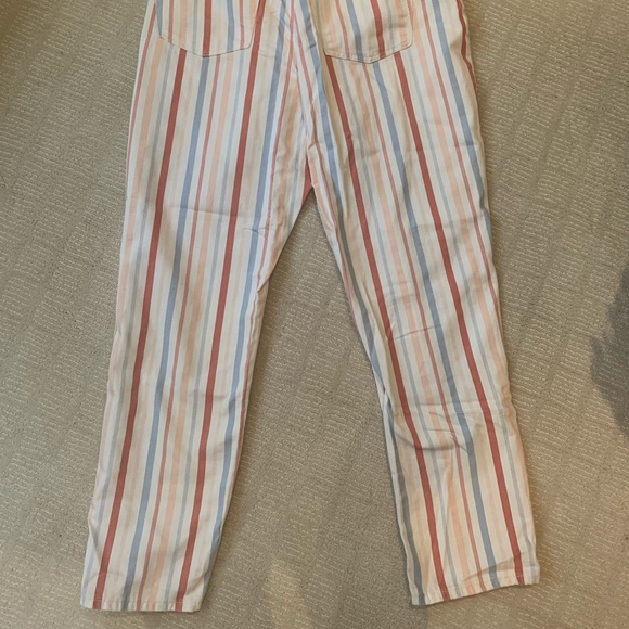 American Eagle Highest Waist Mom Jean - Picture 3 of 4